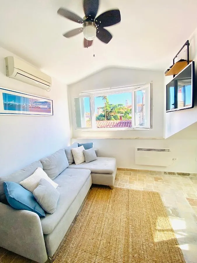 Istria Apartment - 3 Minutes From The Beach Novigrad  Croatia
