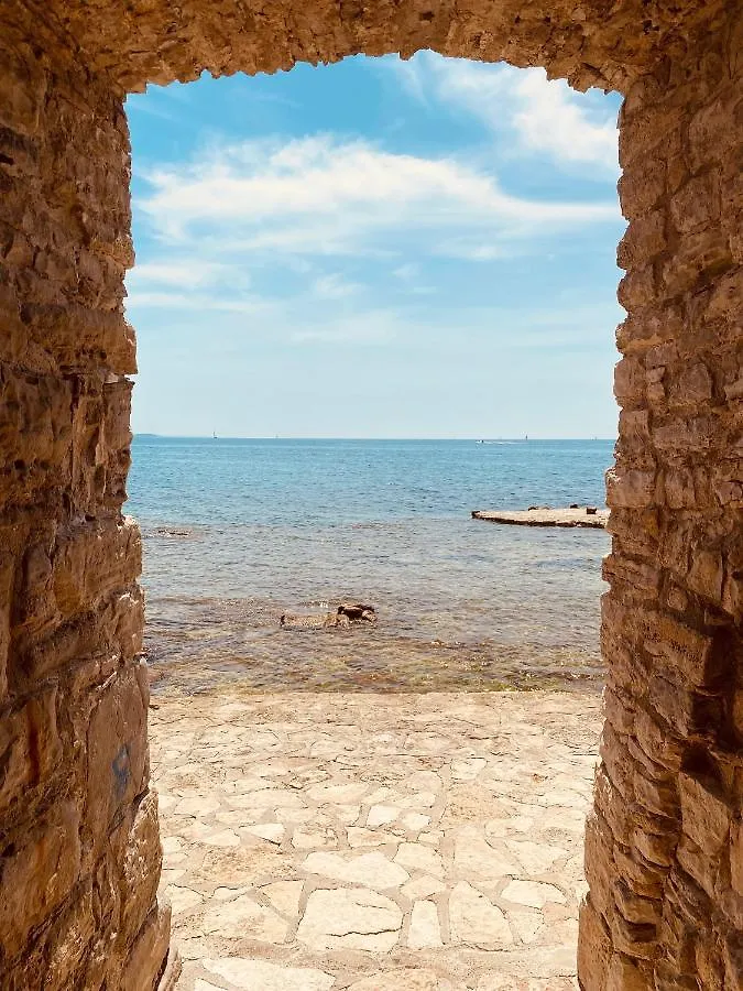 Istria Apartment - 3 Minutes From The Beach Novigrad   Novigrad (Istria)